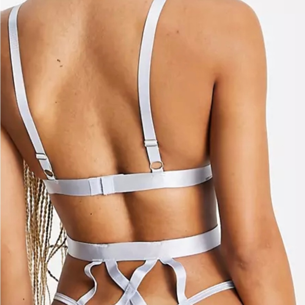 ASOS DESIGN Sienna strappy soft bodysuit in blue - Picture 2 of 3